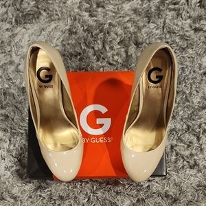 Guess Women's Beige Heels size 9